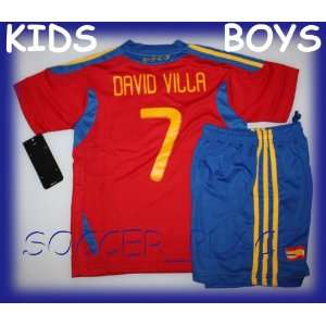 SPAIN HOME DAVID VILLA 7 FOOTBALL SOCCER KIDS JERSEY & SHORT 10 11 