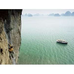  Rock Climber, Halong Bay, Unesco World Heritage Site 
