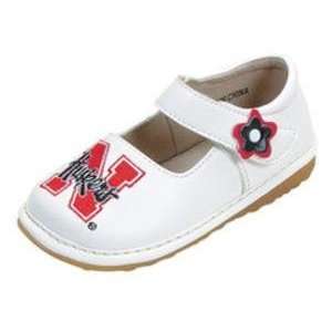   Girls Toddler Shoe Size 6   Squeak Me Shoes 34816