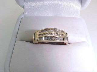 Estate 10k Yellow Gold Genuine Diamonds Ring size 7  