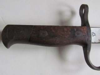 THIS IS A 20 1/4 LONG WW2 JAPANESE BAYONET WITH SCABBARD. ITS IN 