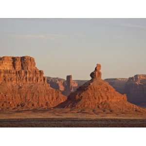 com Rock Formations at First Light, Valley of the Gods, Utah, United 