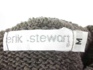 You are bidding on an ERIK STEWART Brown Long Sleeve Turtleneck 