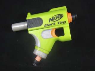 Pistola agudos de dardo de tiro verde de la etiqueta de dardo de Nerf 