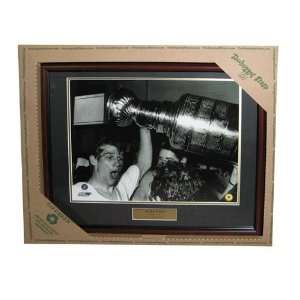  Bobby Orr 16 x 20 Treehugger Framed Photo with Stanley 