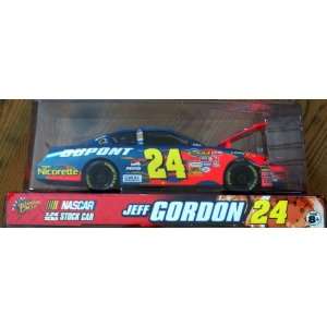  Jeff Gordon 24 Stock Car 124 scale Toys & Games
