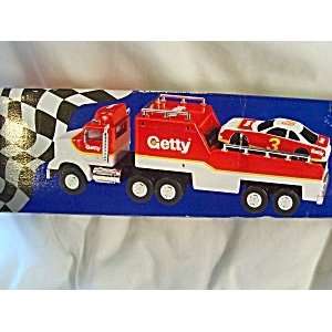  Getty Toy Race Car Carrier 1995 Limited Edition 