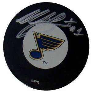  Mike Liut Signed Puck   . w Case   Autographed NHL Pucks 