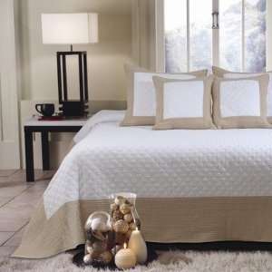  Brentwood Bedspread Set Color Ivory, Size Queen
