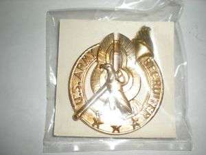 US ARMY RECRUITER BADGE  GOLD  