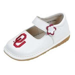   Girls Toddler Shoe Size 7   Squeak Me Shoes 34717