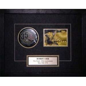 Bobby Orr Signed N/A Puck And Card Bruins   35Th Anniversary Of The 