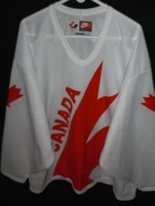 MENS XL VINTAGE AUTHENTIC NIKE TEAM CANADA HOCKEY JERSEY VGC SWEATER 
