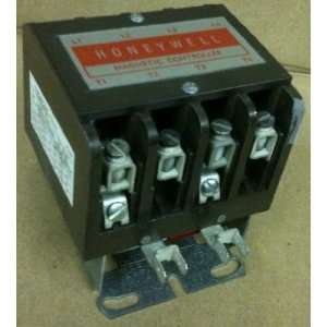  CONTACTOR HONEYWELL R8214P 1033 120V COIL