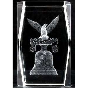  Laser Crystal Eagle & Liberty Bell 5x5x8 Cm Cube + 3 Led Light Stand