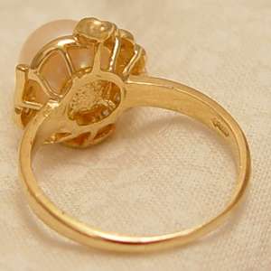 This estate ring is in great condition, and will make an excellent 