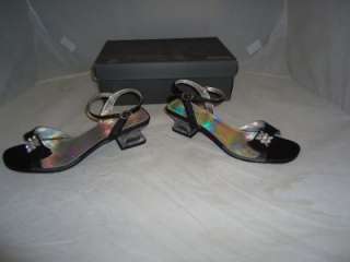 Kenneth Cole REACTION Girls Cind R Ella Sandal 4 Clear/Silver MSRP$45