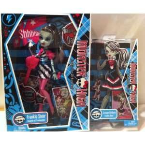  Monster High Frankie Stein Doll & School Spirit Scream 