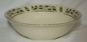 HOLLY HOLIDAY china HOME FOR THE HOLIDAYS pattern Round Vegetable 