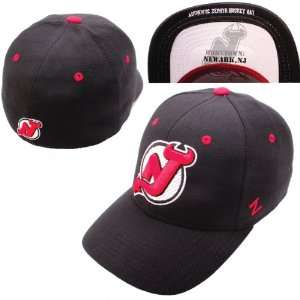 Zephyr NHL New Jersey Devils Menace Flat Bill SnapBack Hat BRAND NEW WITH  TAGS