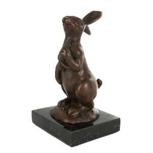  Hot Cast Bronze Rabbit Holding Carrot Statue Sculpture 