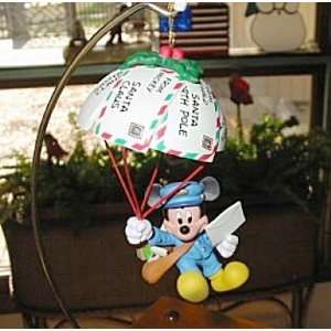 Enesco Treasury of Christmas Ornaments Mickey Mouse   Mickeys Airmail 