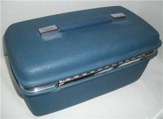 Vintage SAMSONITE Molded BLUE Make Up TRAIN CASE + KEY & TRAY  