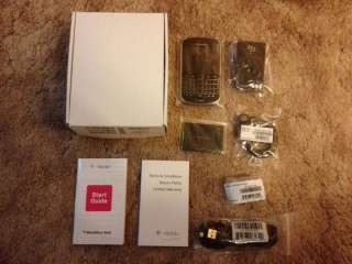   Mobile Blackberry Bold 9900 + Touch Screen + 5MP Camera + GPS + 4G