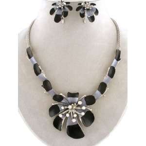   Jewelry ~ Large Flower Pendant Necklace and Earrings Set Sports
