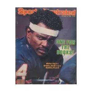 Walter Payton autographed Sports Illustrated Magazine (Chicago Bears 