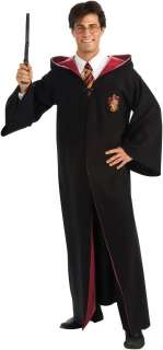   gallant member of the house of gryffindor rock this robe in the halls