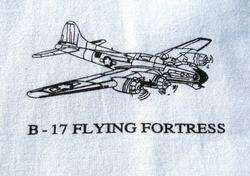 17 FLYING FORTRESS WW II T Shirt S   6X Memorial  