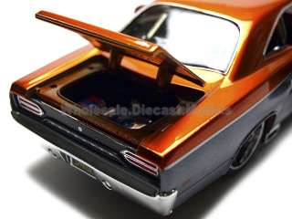 1970 PLYMOUTH GTX COPPER/GREY 124 DIECAST CAR MODEL  