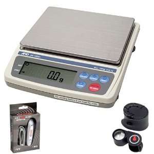   Scale with 10x Jewelers Loupe and Money Detector