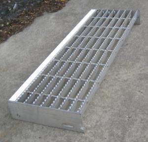 stair treads, aluminum, 10 x 30  