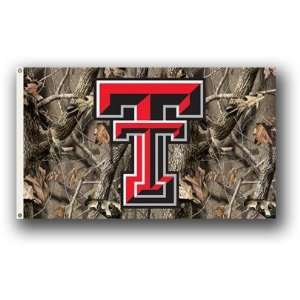   Ft. Flag W/Grommets   Realtree Camo Background