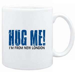   White  HUG ME, IM FROM New London  Usa Cities