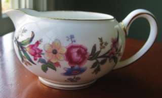 Wedgwood DEVON SPRAYS Teapot Creamer Sugar Bowl W4076  