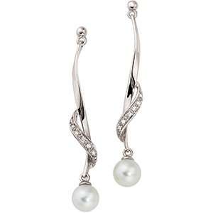  FRESHWATER CULTURED PEARL AND DIAMOND EARRING Jewelry