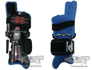 Lock on Triple X Bowling Wrist Support / Glove / Black  