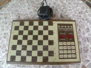 Fidelity Electronic Chess Challenger Computer Game for parts. Powers 