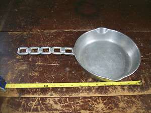   rare Wilton Pewter 9 skillet fry pan w/ chain link handle  