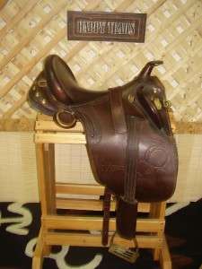 Used 17 Australian Stock Aussie Saddle Horse Tack with horn  