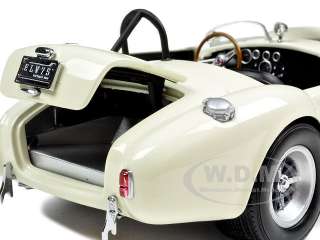 Brand new 124 scale diecast car model of 1965 Shelby Cobra 427 S/C 