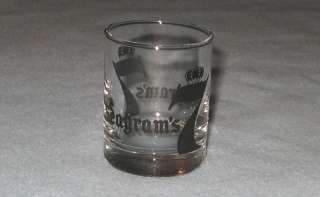 Souvenir Shot Glass SEAGRAMS 7  