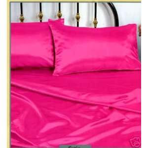 New King Size Satin Sheet Set   Includes 1 fitted sheet, 1 flat sheet 